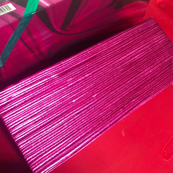 Mac Shiny Pretty Things Lip Set - Picture 7 of 7